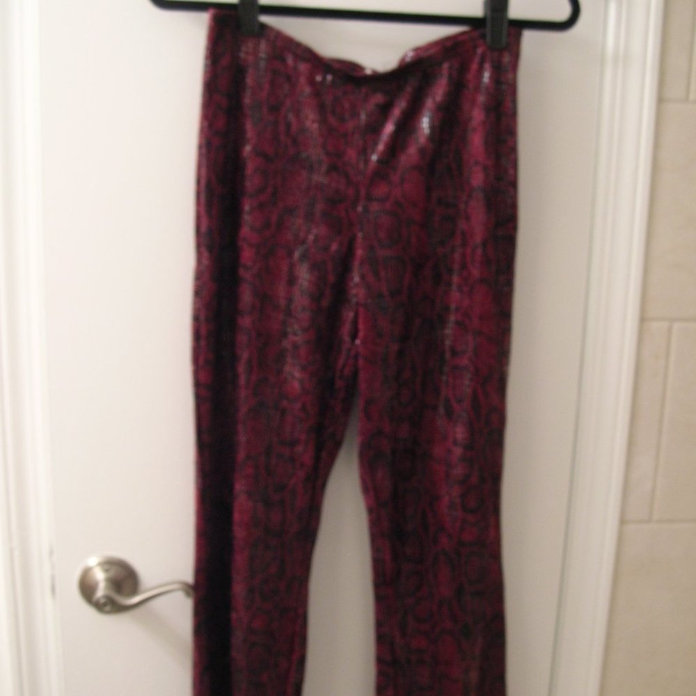 Deep red flare leg shimmery snakeprint pull on stretchy pants Large 28-32
